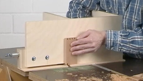 Router Table Box-Joint Jig