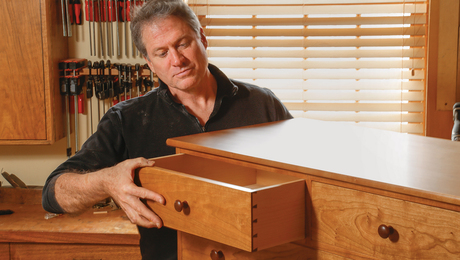 Make and Fit a Dovetailed Drawer