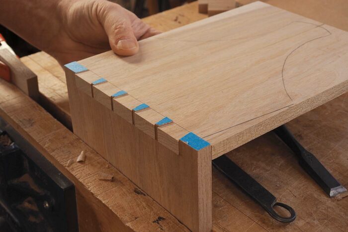 Light, Sturdy Dovetailed Tote - FineWoodworking