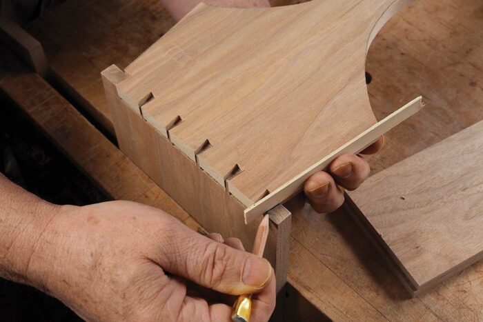 Light, Sturdy Dovetailed Tote - FineWoodworking