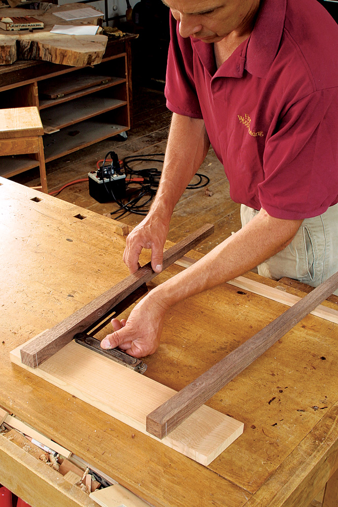 Free Woodworking Plan: Build a Splay-Legged Table ...